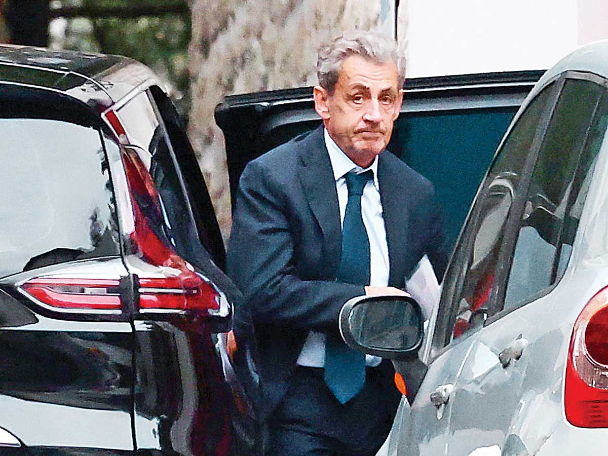 "El poderoso regreso del pasado: Sarkozy entra en prisión después de más de diez años de evasiva justicia"
