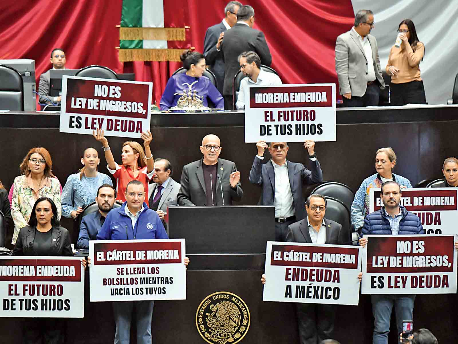 Legislativo en entredicho: Jaloneos y compromisos políticos impulsan aprobación de la Ley de Ingresos 2026 y su impacto en el tope de deuda.