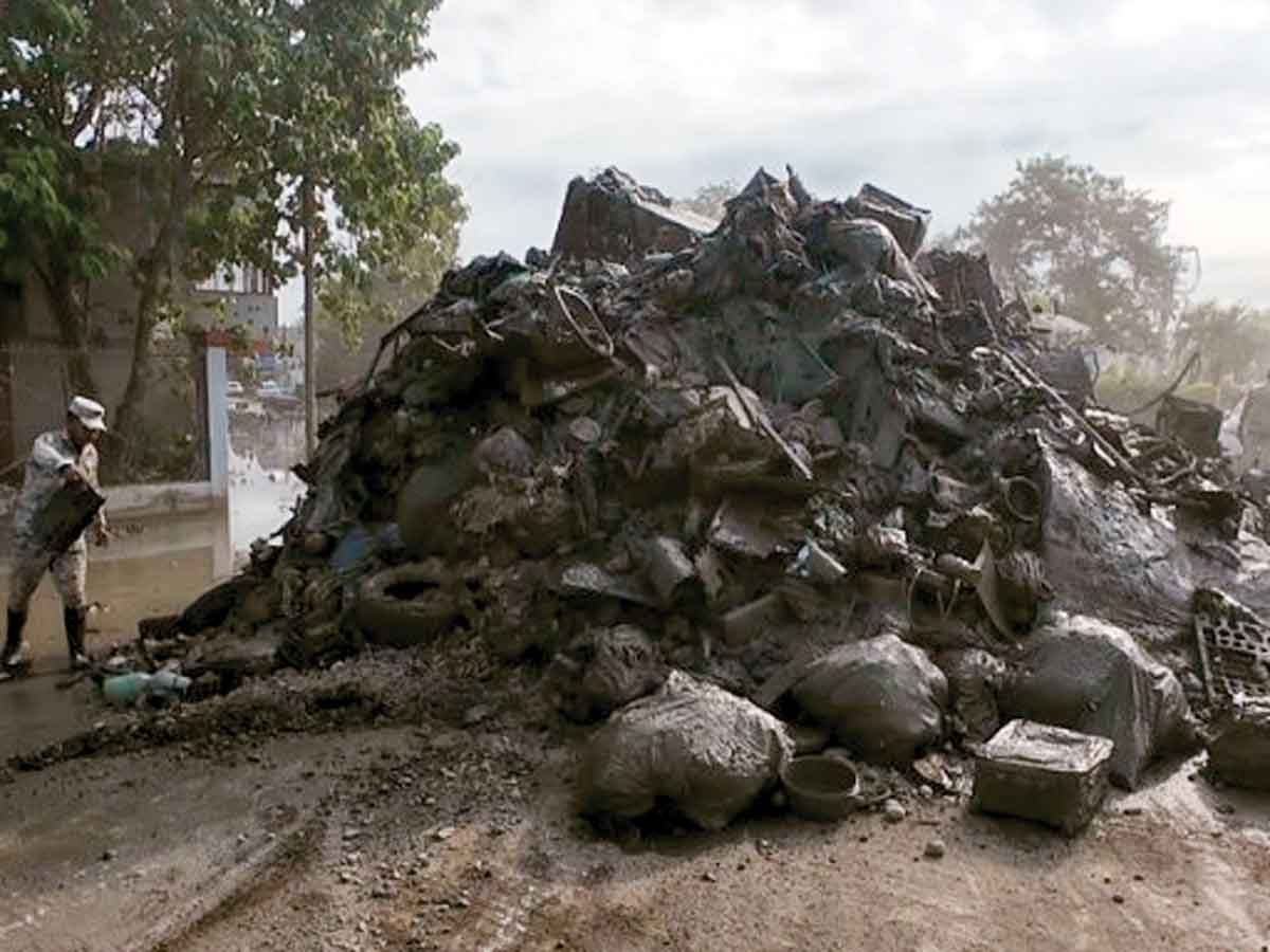 La crisis sanitaria en Álamo: Infecciones y basura invaden la ciudad ante el colapso de los servicios de drenaje